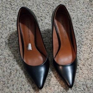 Black pointy toe 3 1/2 inch heel